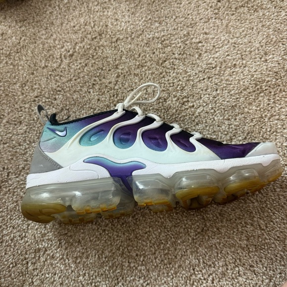 Nike VaporMax Plus - Picture 7 of 9